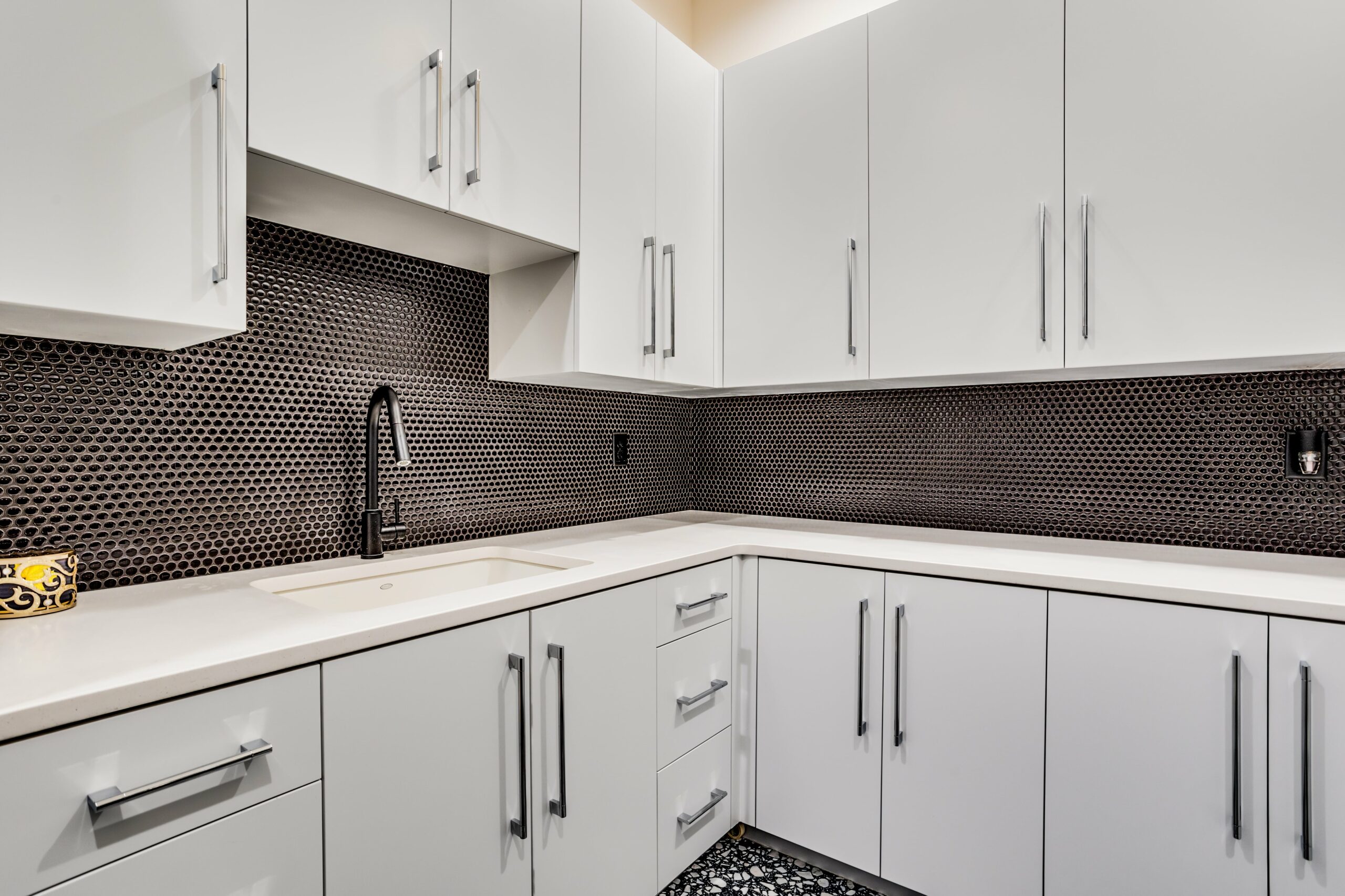 BudgetFriendly Kitchen Makeovers with Granite and Wichita